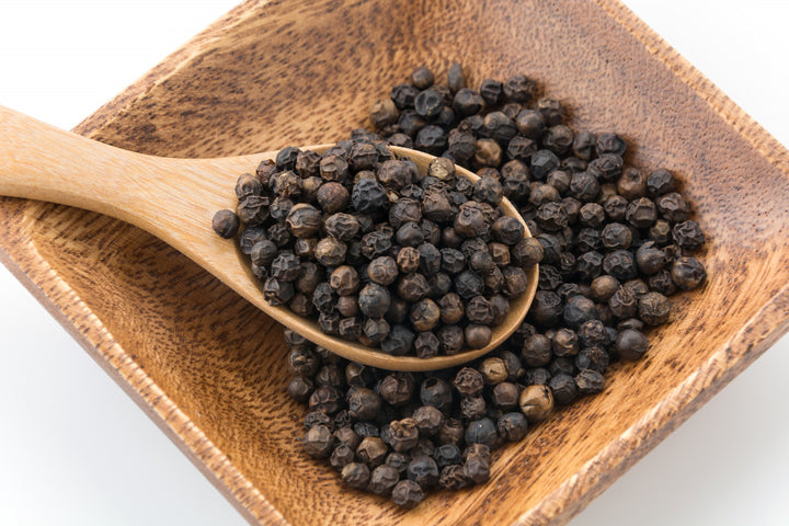 Black Pepper/Black Peppercorn/Kali Mirch/kurumilagu